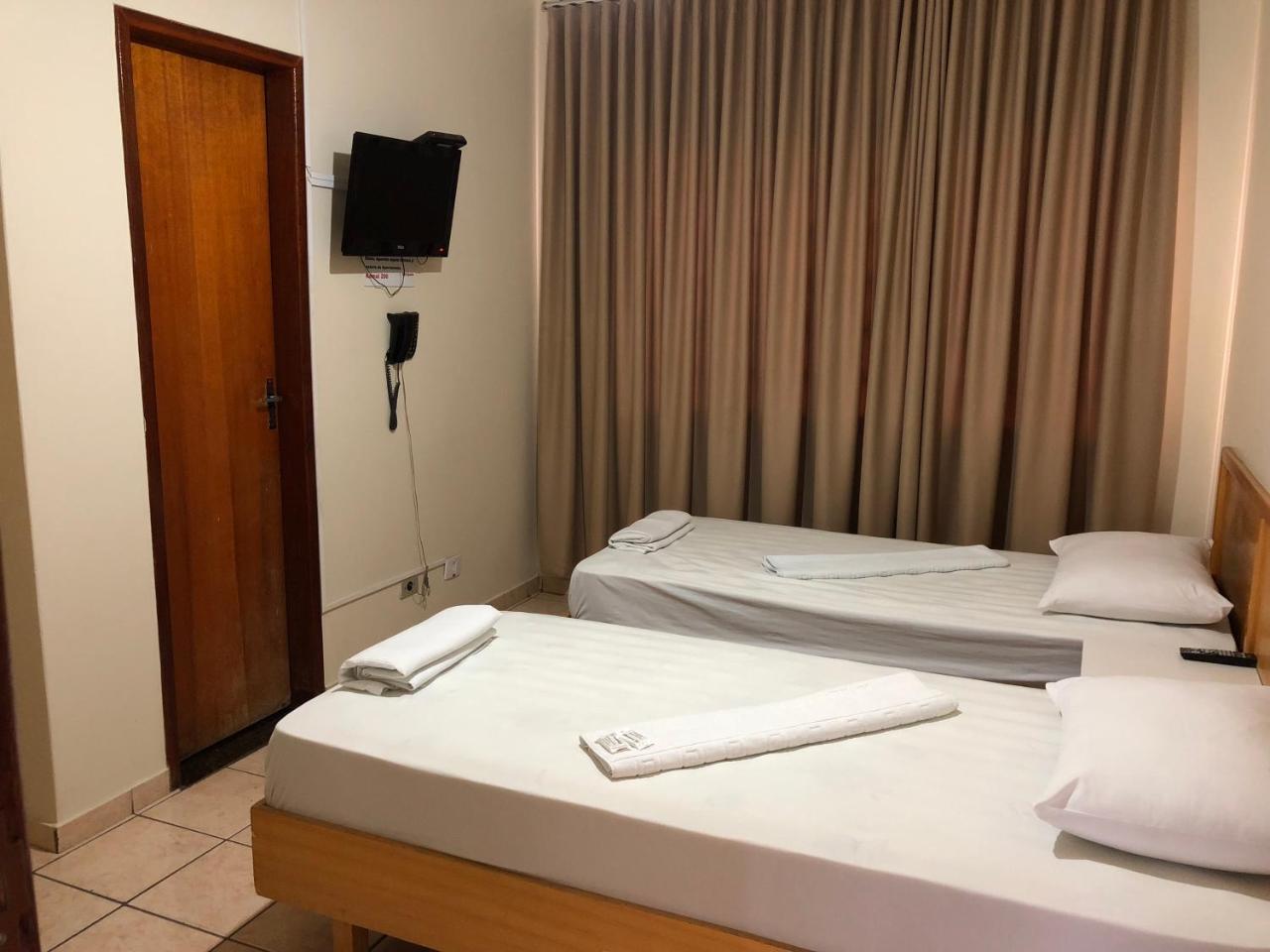 Acalantus Hotel Гояния Экстерьер фото
